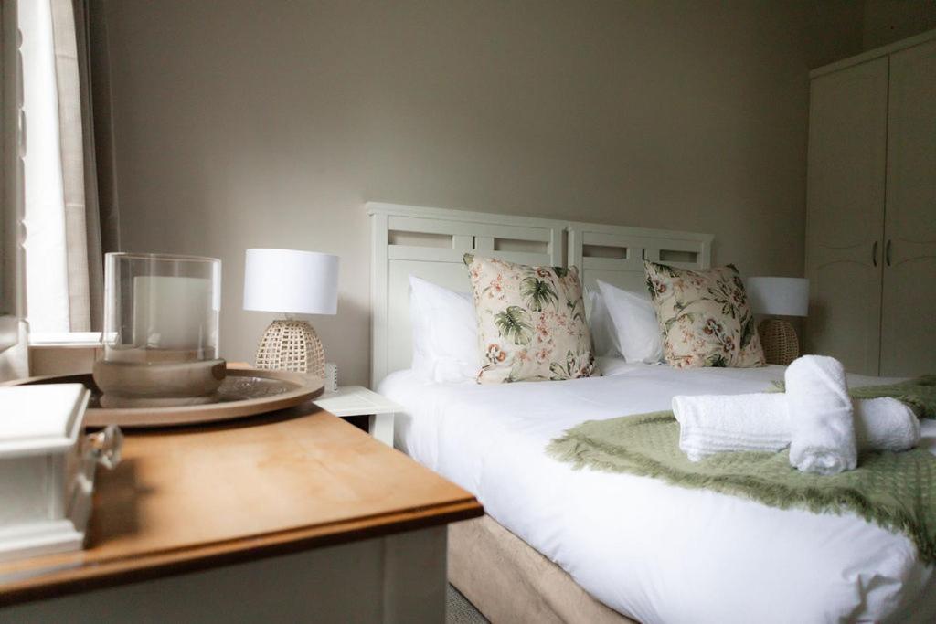 Porterfield Guest House, Champagne Valley ภายนอก รูปภาพ